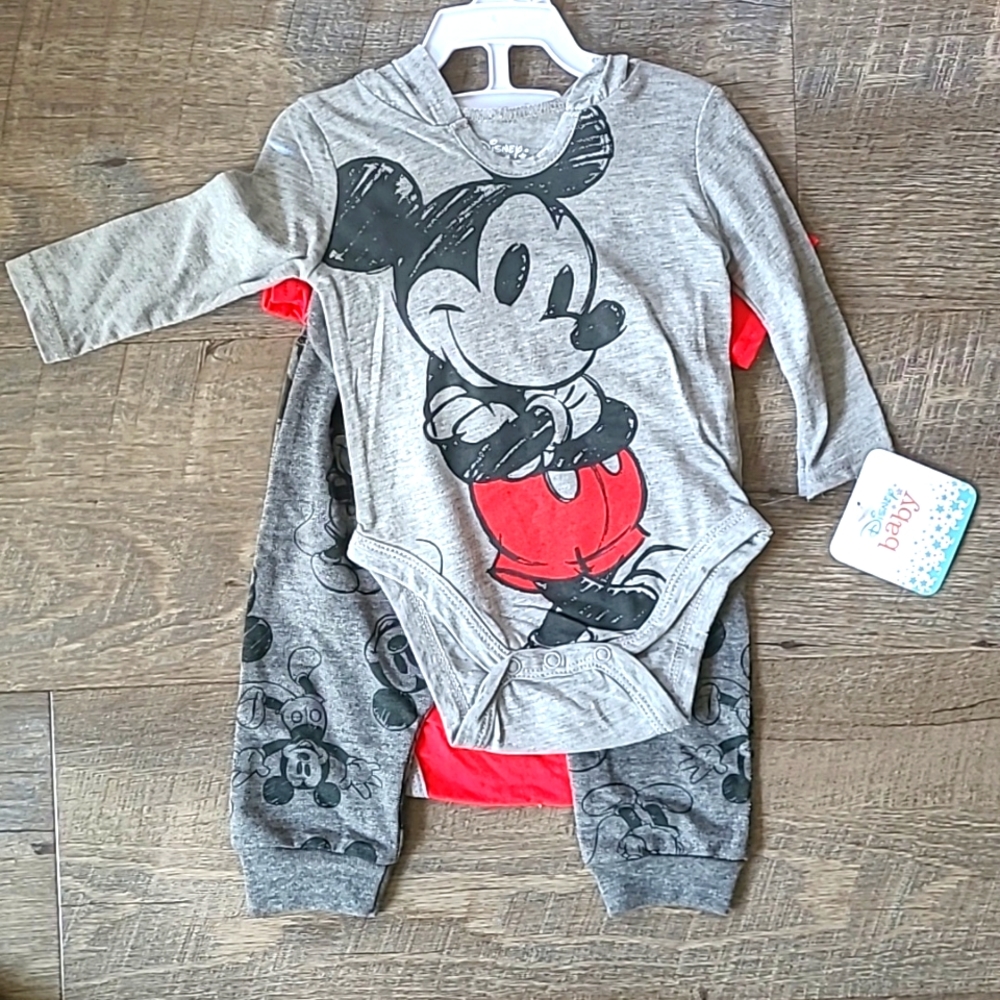 Disney baby 3 piece set.Size 3-6 months.
